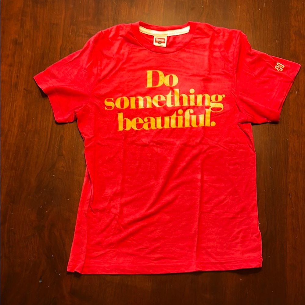 HOMAGE Red T-Shirt xs